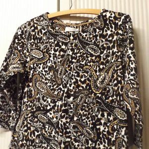 PETITE LADIES, PRINTED, SHORT SLEEVE TOP, BROWN TONES, 3/4 LENGTH SLEEVE